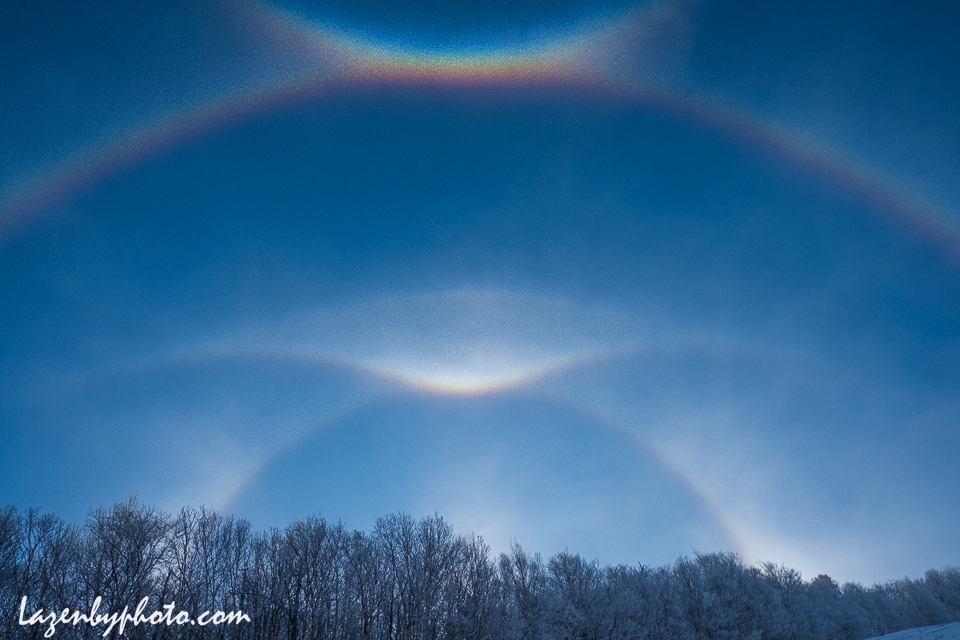 Halo (optical phenomenon) - Wikipedia